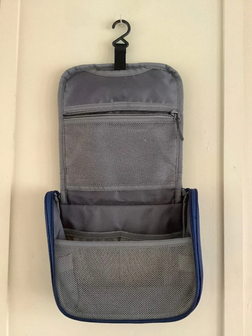 Travelon Hanging Toiletry Bag